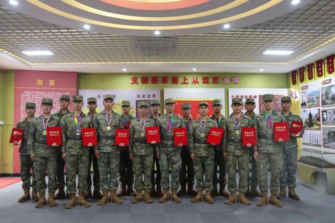 快来投票! 围观罗浮山驻军硬核军官郭龙杰的强军之路