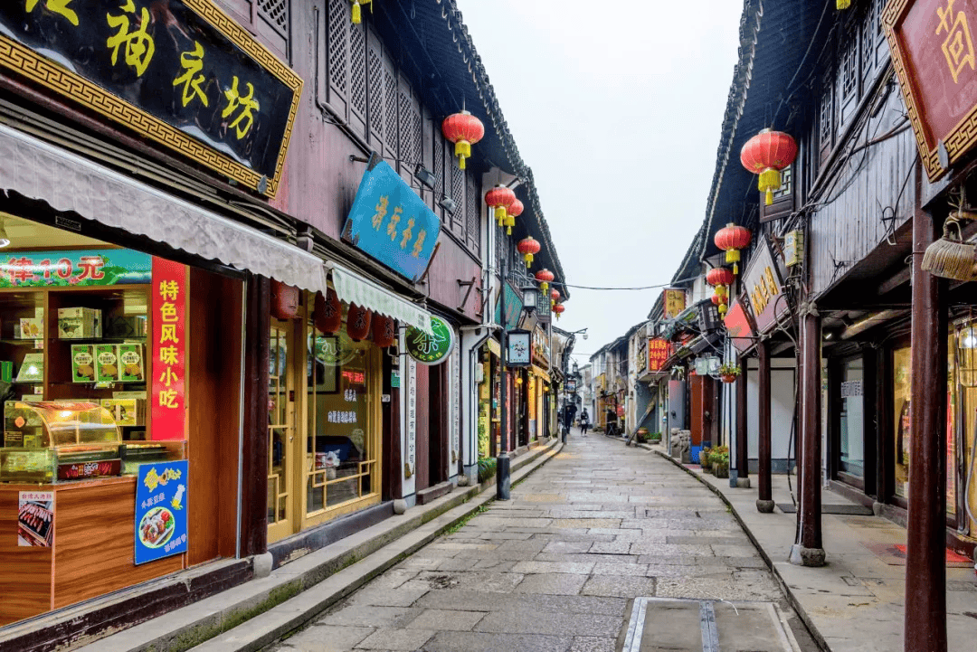 【欣赏】—— 中国最值得去的20条老街!(20241022)_建筑_历史_武康路