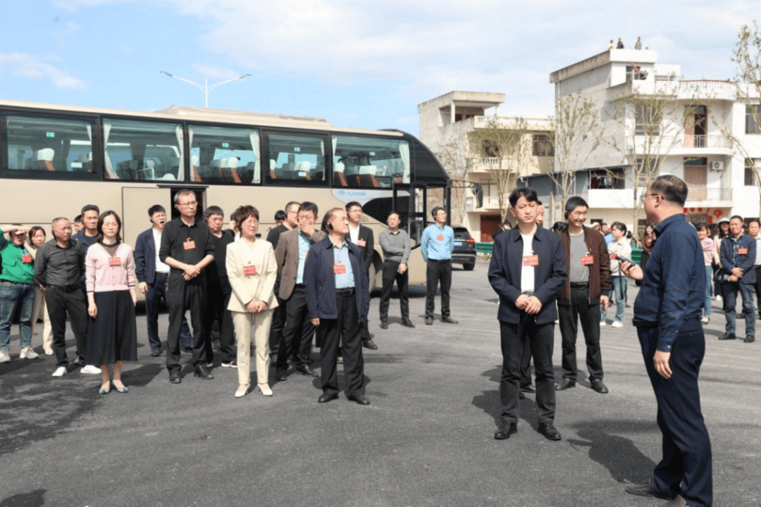 遂川县组织部长图片