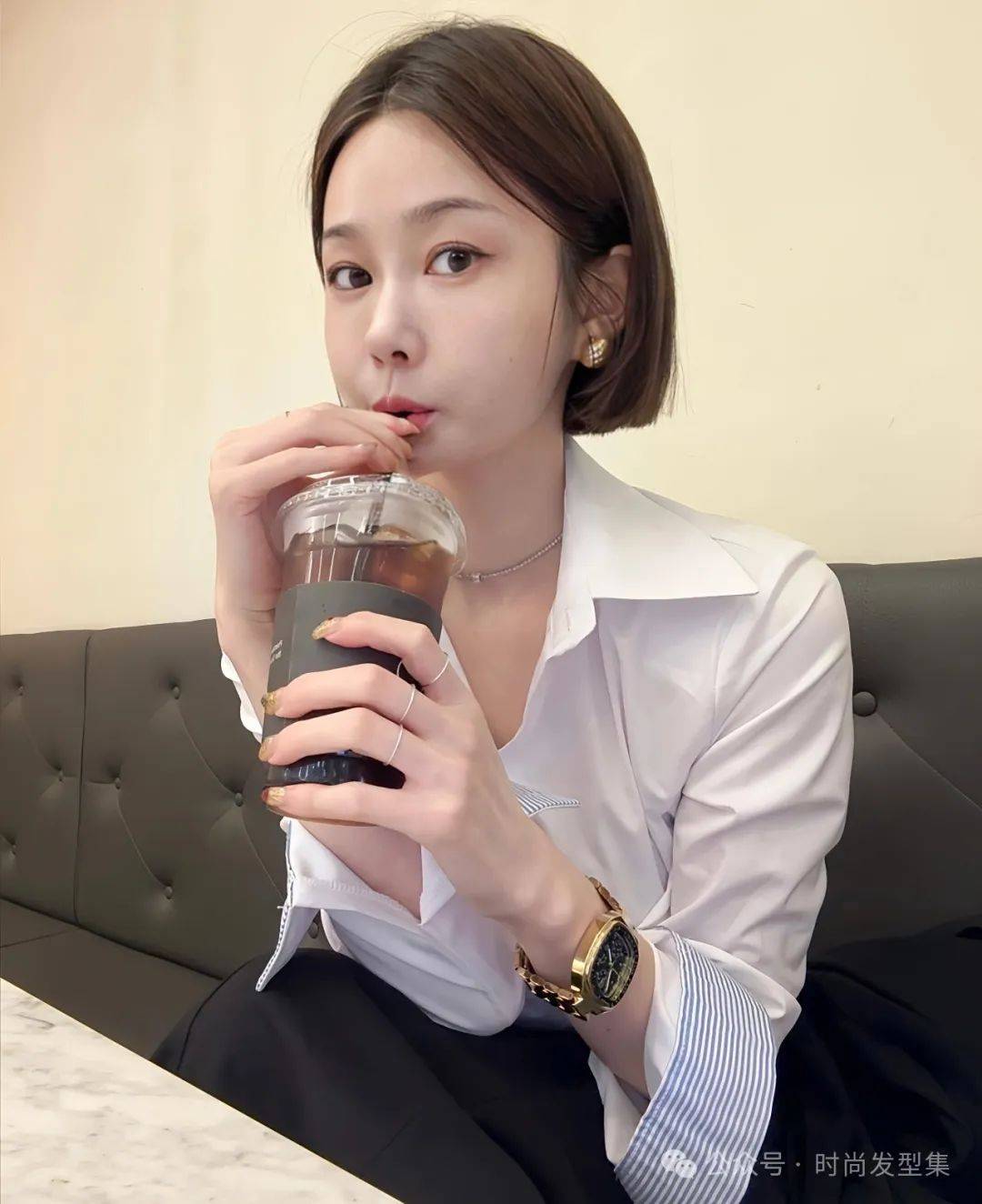 10月"网红热短发.