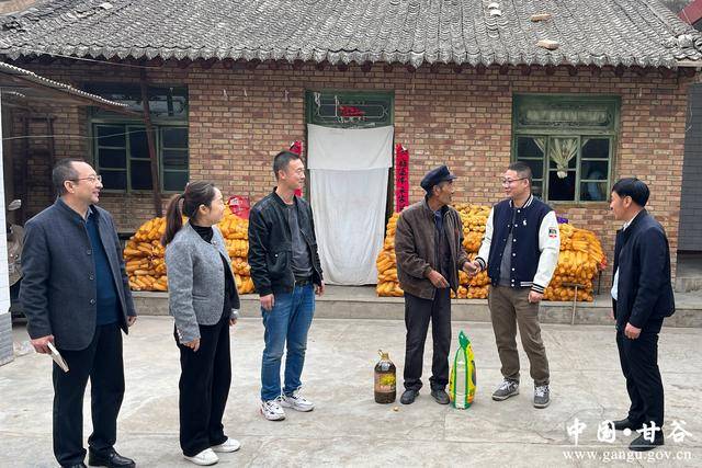 甘谷县气象局:走访监测户 帮扶暖民心