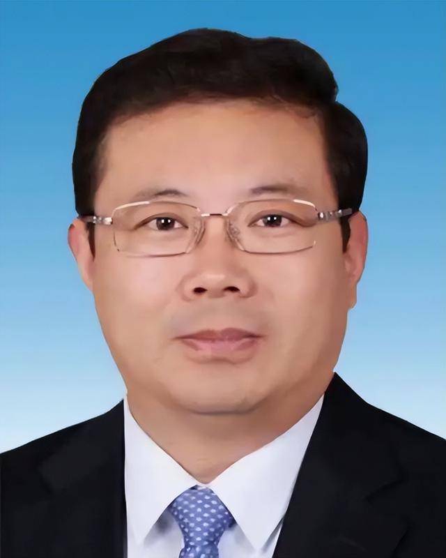 山东省委组织部长图片