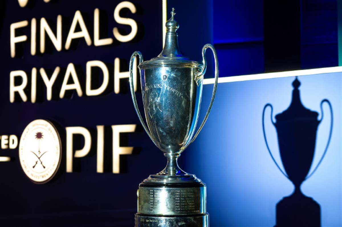 郑钦文总决赛首场就战萨巴伦卡,她能带走500万美元巨奖吗? 郑钦文总决赛首场就战萨巴伦卡,她能带走500万美元巨奖吗?