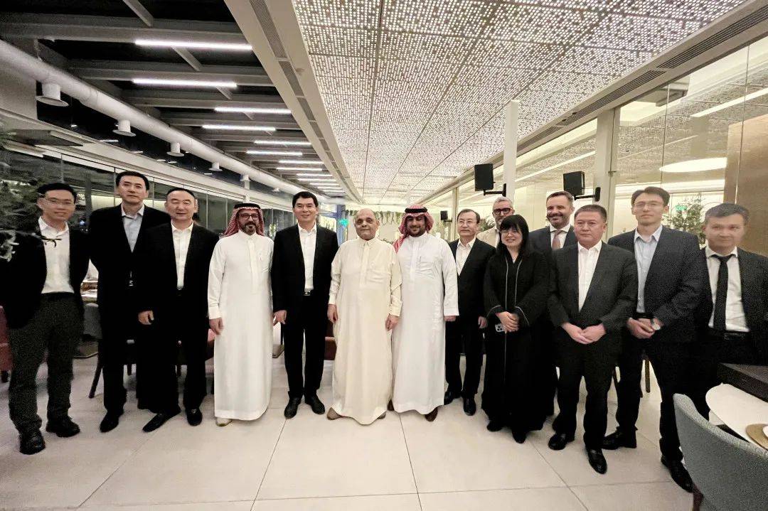 朱广侠赴中东开展系列商务活动并调研指导国别经营工作