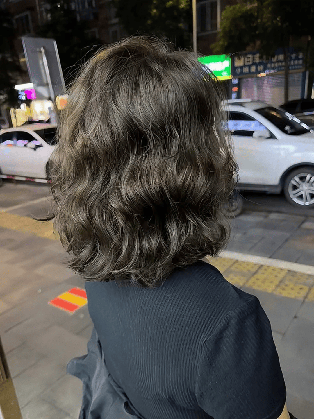 中短发尴尬期烫发,法式烫蛋卷头,蓬松显发量中短发发型 中短发烫发