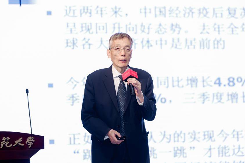 国务院发展研究中心原副主任刘世锦:扩大消费需求要找准重点、痛点_服务_的发展_中国