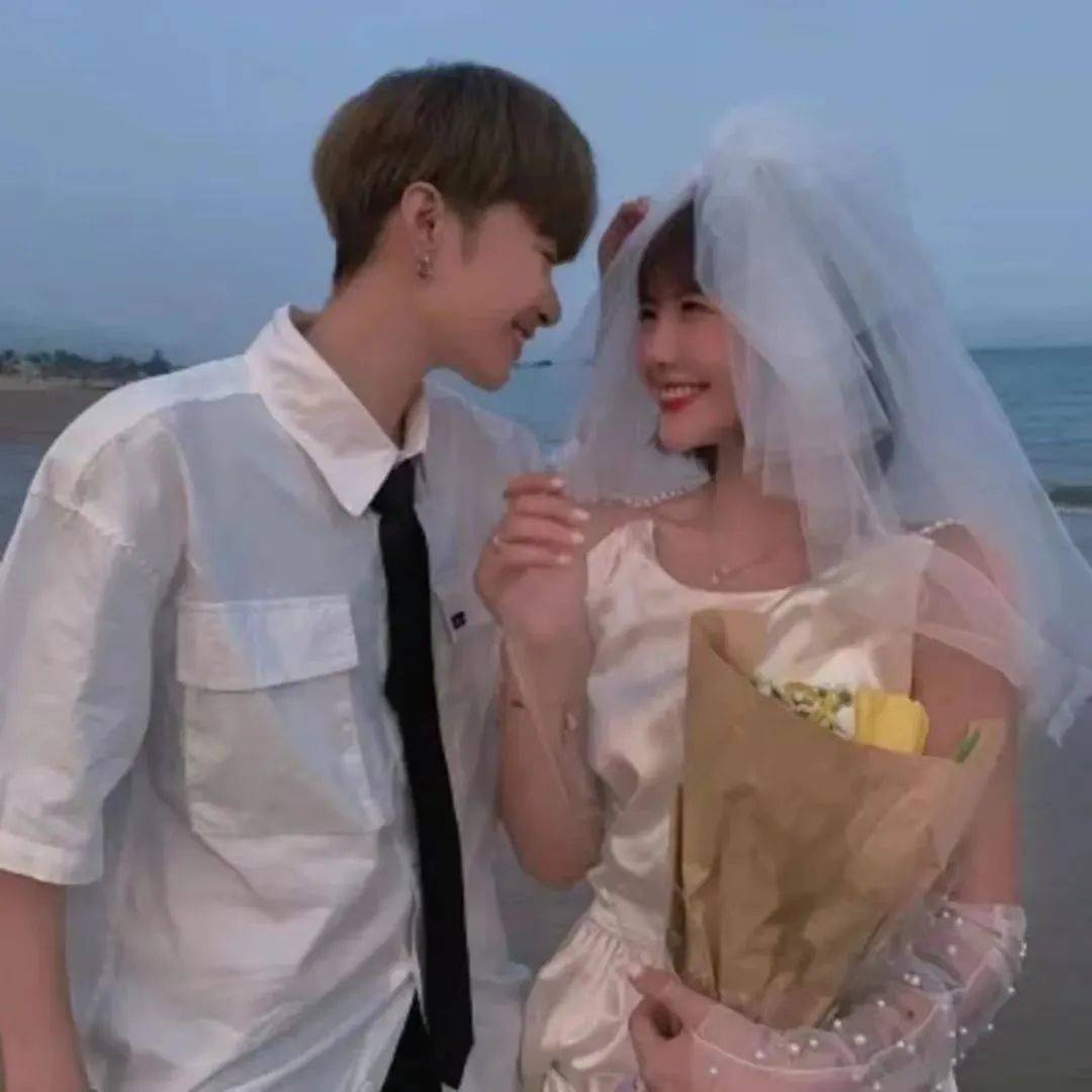 甜蜜恩爱情侣头像