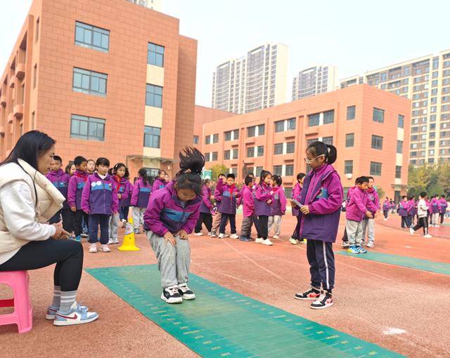 西安浐灞第三小学图片