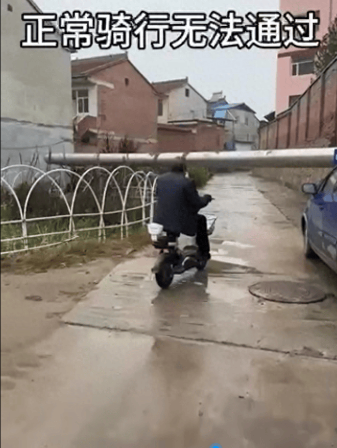 11月13日,有网友在网上发布视频称:山西沁县定昌镇某村一段供热管道架