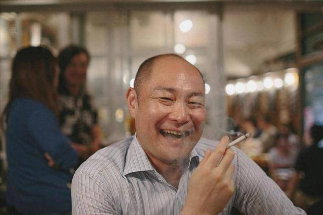 经常抽烟的人,睡觉出现这3异常,先停一停,或是肺部在"求救"_吴叔_睡眠