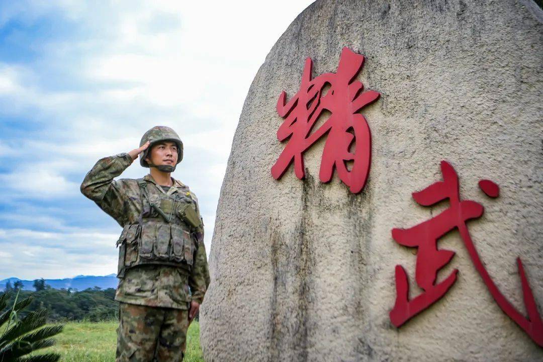 中尉排长,夺集团军第一!