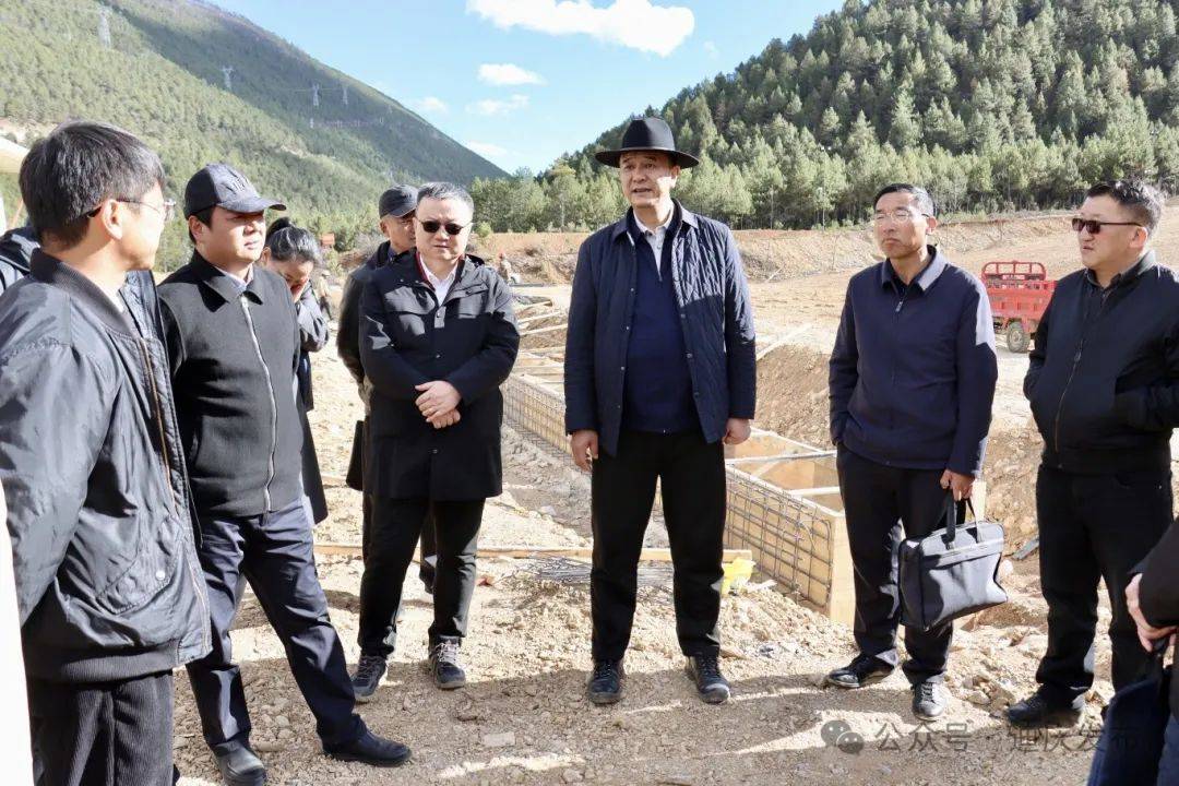 张卫东调研香格里拉滑雪场恢复运营筹备工作