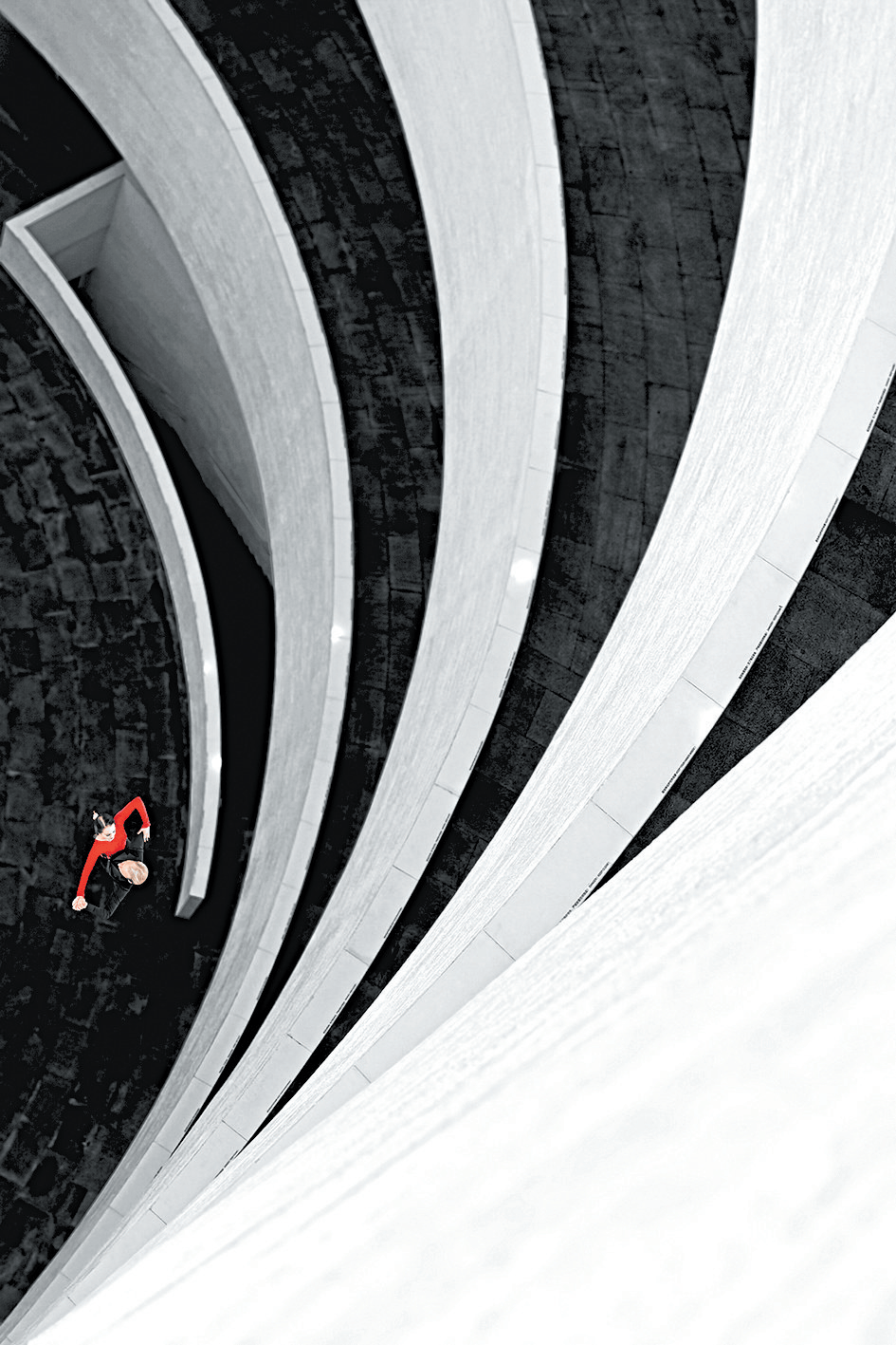 提炼建筑线条,构建环境人像之美