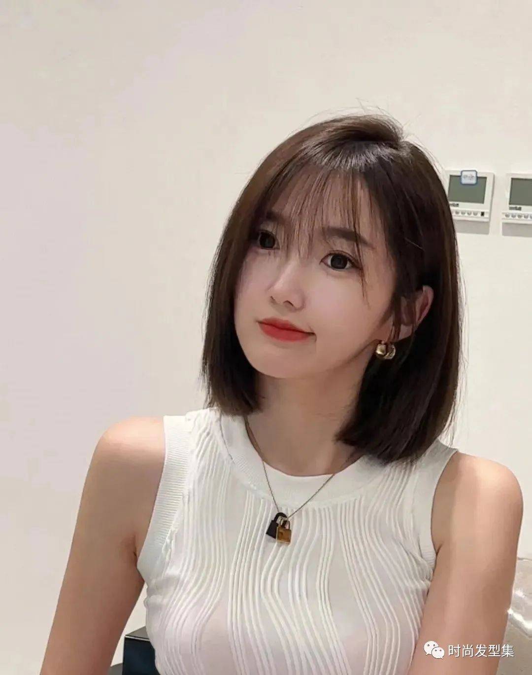 剪个短发像初恋一样