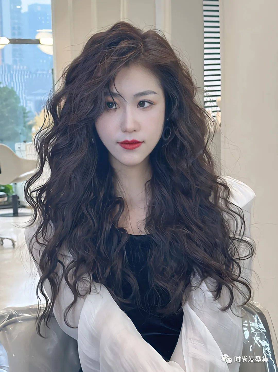 全头烫羊咩咩卷发