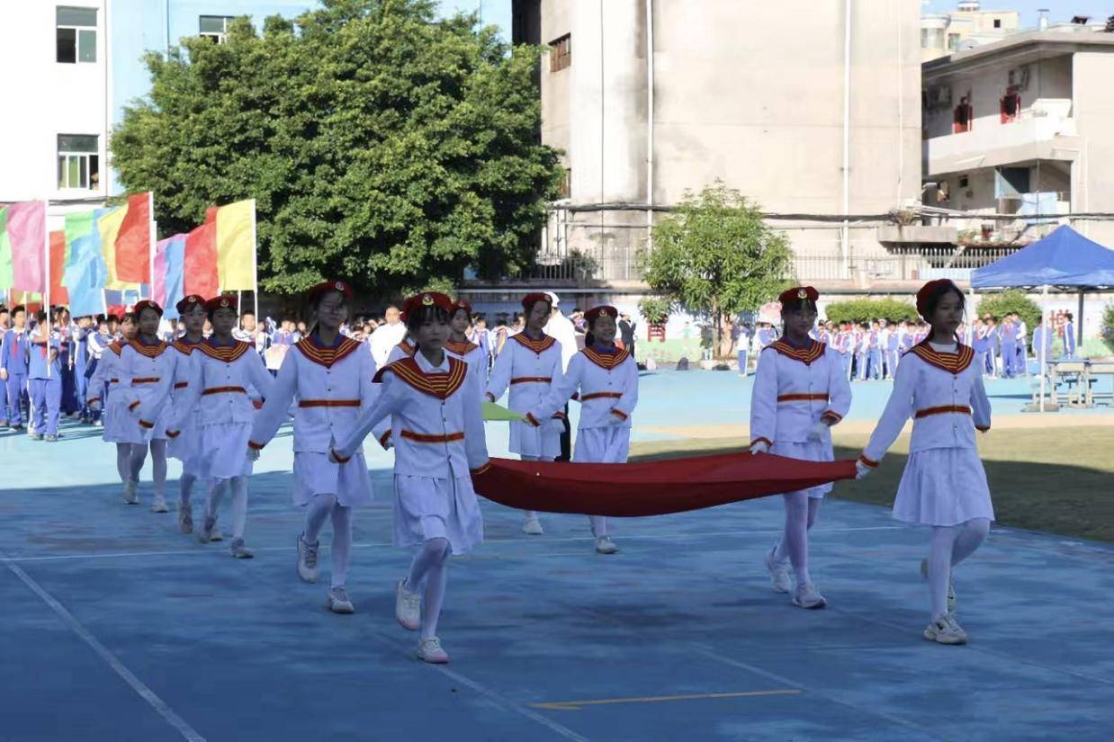 龙岗育贤小学图片