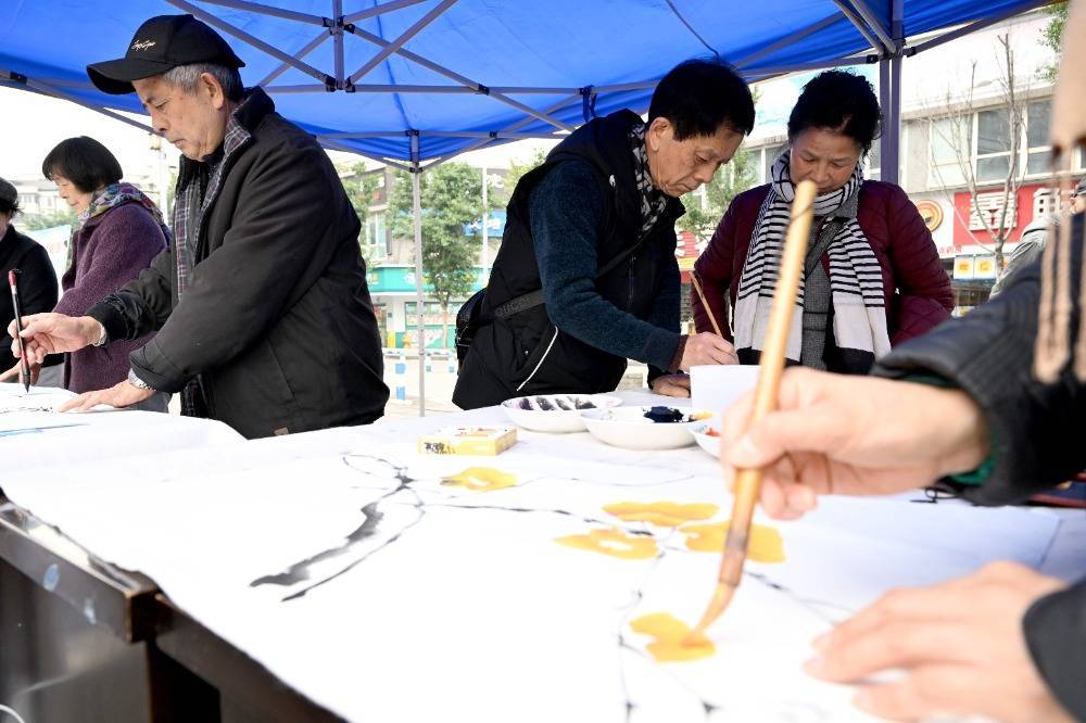 图片新闻|江北：贡献银发力量 老干部志愿服务队常态化为社区居民服务