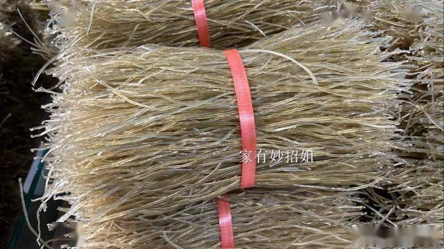 懂行人买粉条，绝不听老板瞎说，牢记“这4点”，挑到优质好粉条_红薯_表面_气味