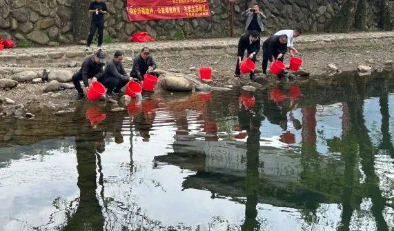 台州男子钓到一条有编码的鱼！印着“浙海研C50”！来历找到了