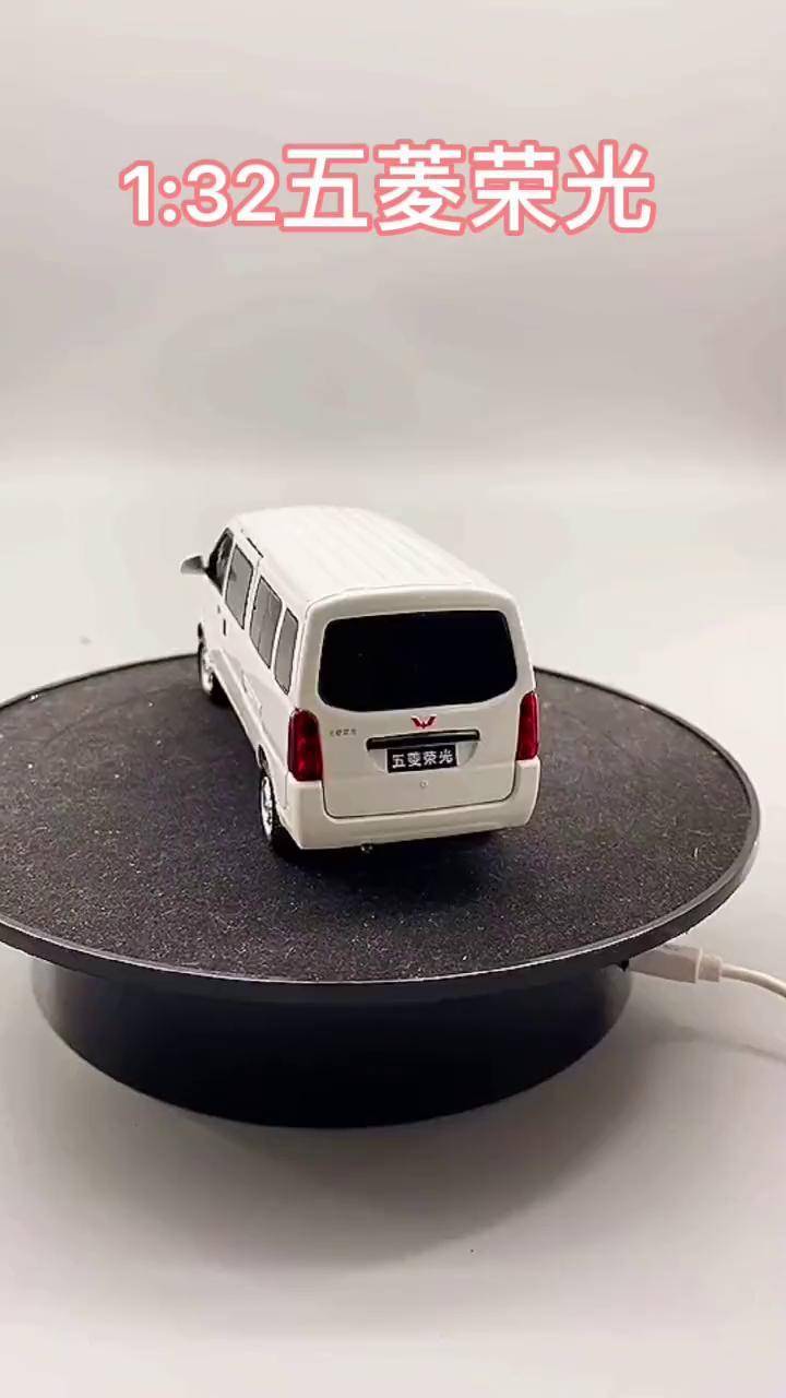 1:32五菱荣光面包车合金车模,6开门带声光回力汽车模型 五菱