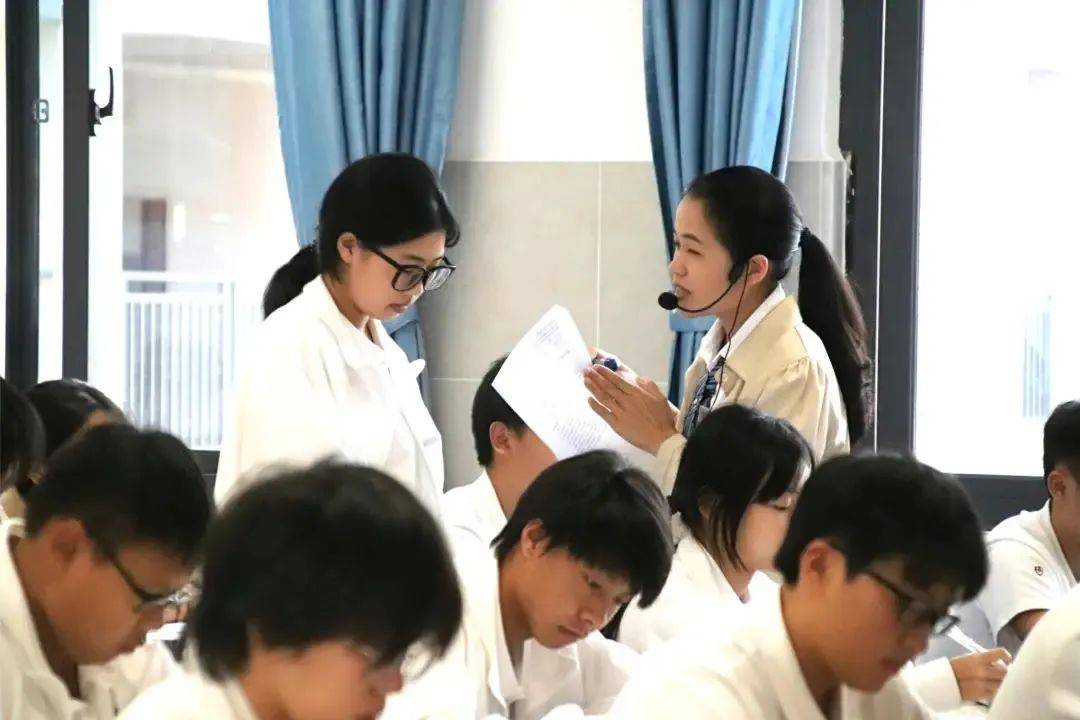 梧州市思中高级中学图片