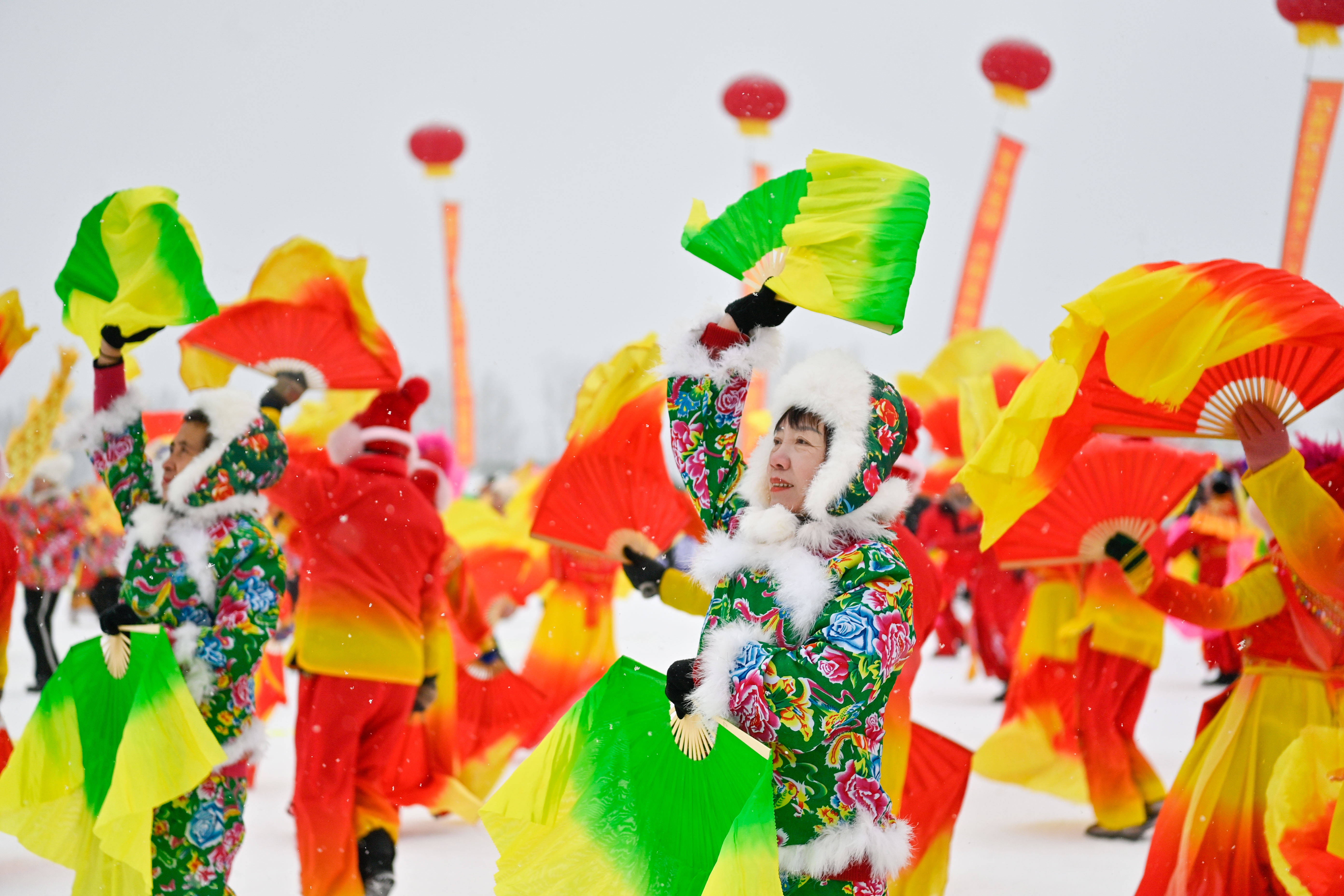 新华全媒+｜跨越3000公里，赴一场雪地版“村超”之约