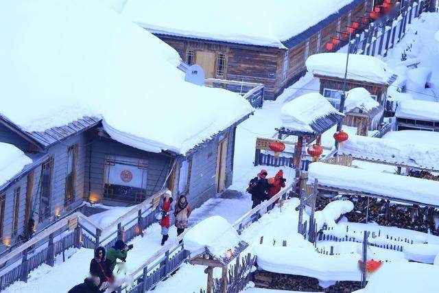 图片[2]-是时候去一趟中国雪乡了！冬日浪漫雪景的天花板，惊艳了全世界！ -华闻时空