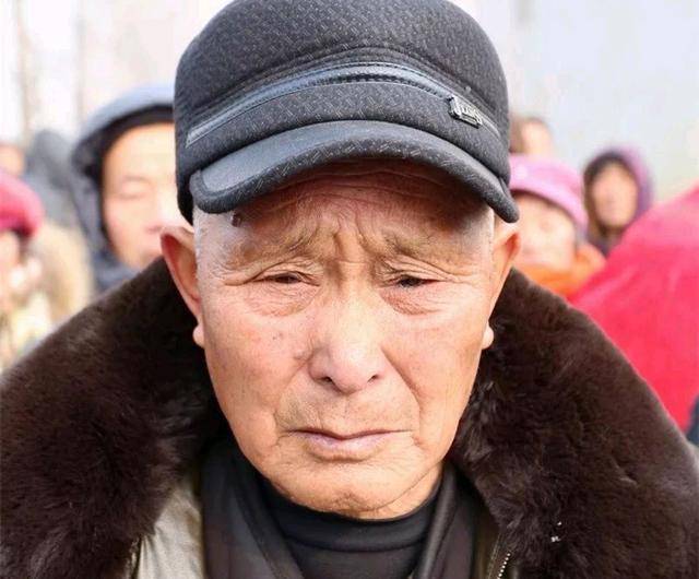 一个家庭的真正悲哀,可能就在于家中老人,特别是这三种类型的