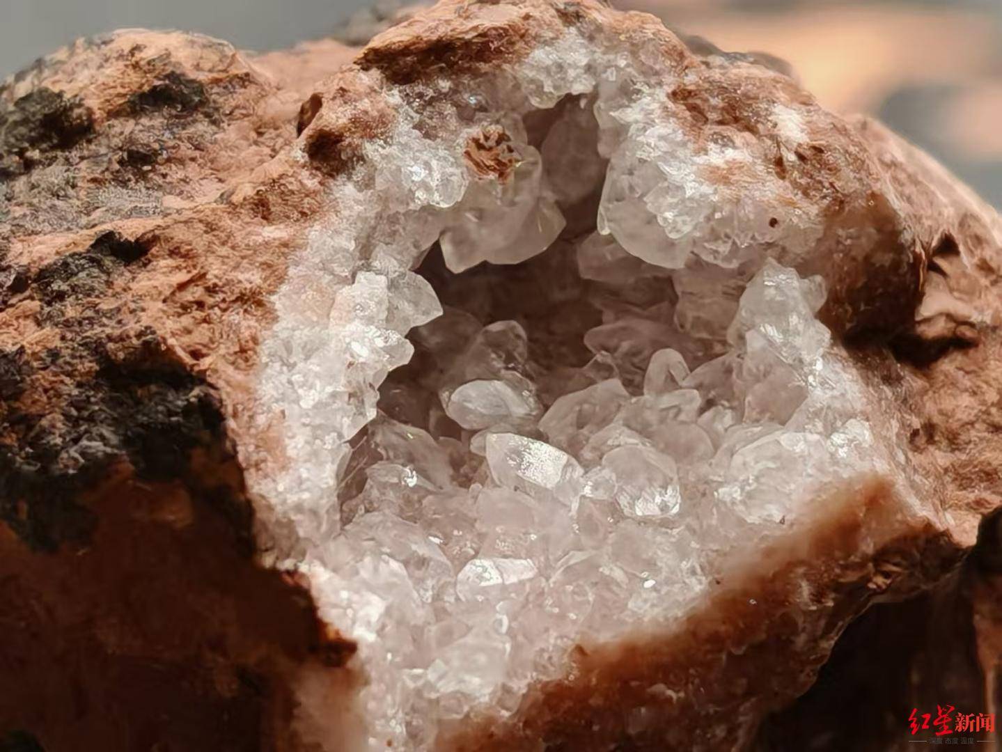 成都周边挖到“水晶”？专家：多为方解石，采挖有安全风险