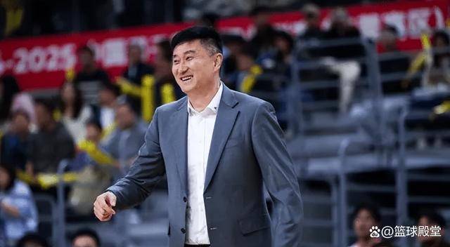 绝杀北控杜锋发布会：不满松懈，调侃徐杰，自夸球员时期！