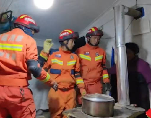 西藏定日发生4.9级和5.0级余震 暂无人员伤亡报告