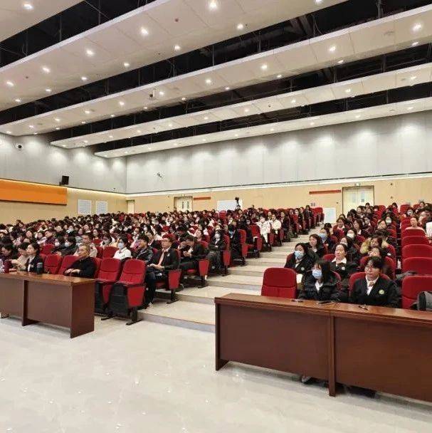 天外教育集团2025年首场青年教师培训开班_教学_覃思_发展