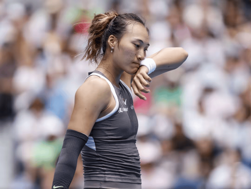 赛后|郑钦文：裁判判罚影响了我的专注力，但这不是我输球的原因