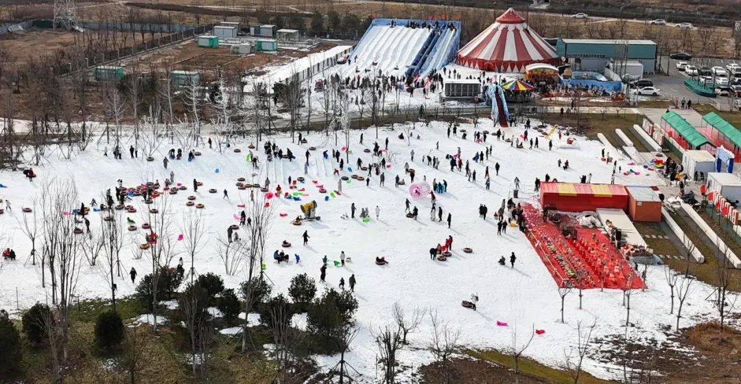 保定冰雪乐园图片