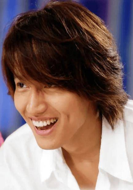 言承旭.有人则显得邋里邋遢,看上去脏脏的,让人碰都不想碰.