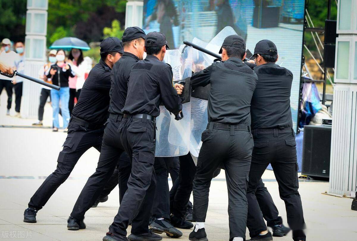 北京口腔医院、护士全程协助陪同黄牛票贩子号贩子一个电话的简单介绍
