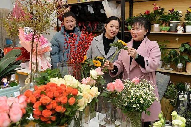6686体育襄垣县花卉市场“年味浓”(图1)