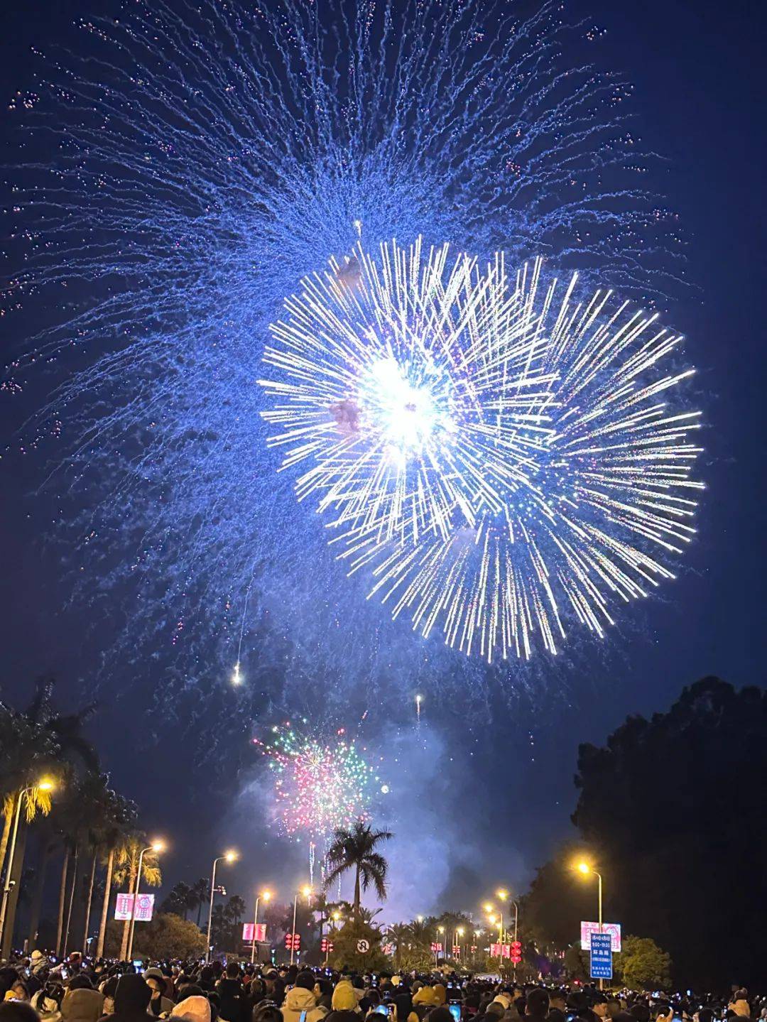 刚刚,厦门金门璀璨对放!