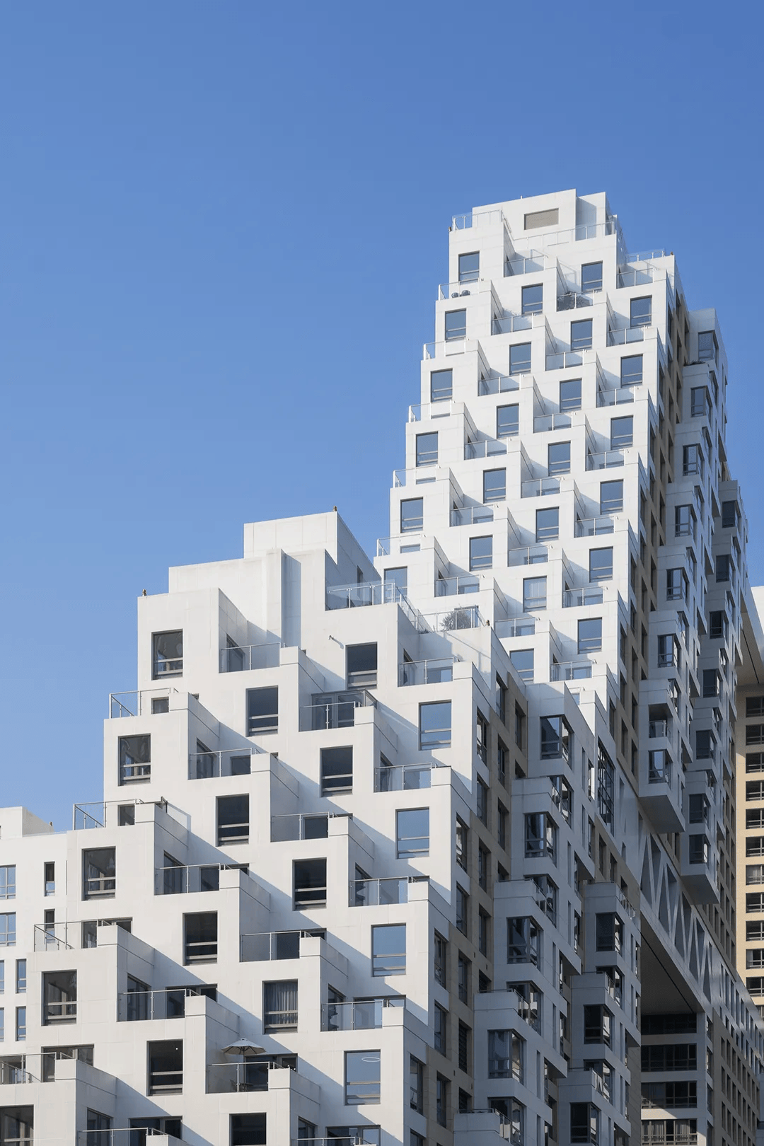 建筑大师萨夫迪新作!秦皇岛海碧台二期实景呈现