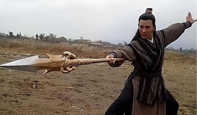 古代将帅的枪究竟是什么?不是铁棍,寻常人用不起_长枪_的武器_矛头