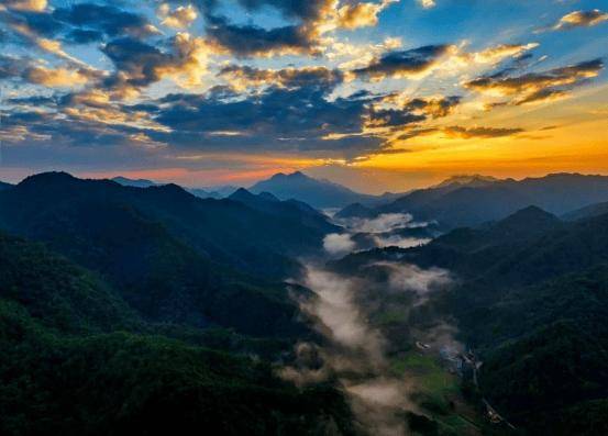 云髻山与云门山：韶关的自然宝藏