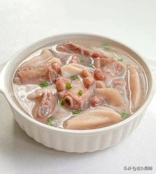 莲藕：从养生到美食的全方位解析，探索莲藕：养生功效与美味食谱