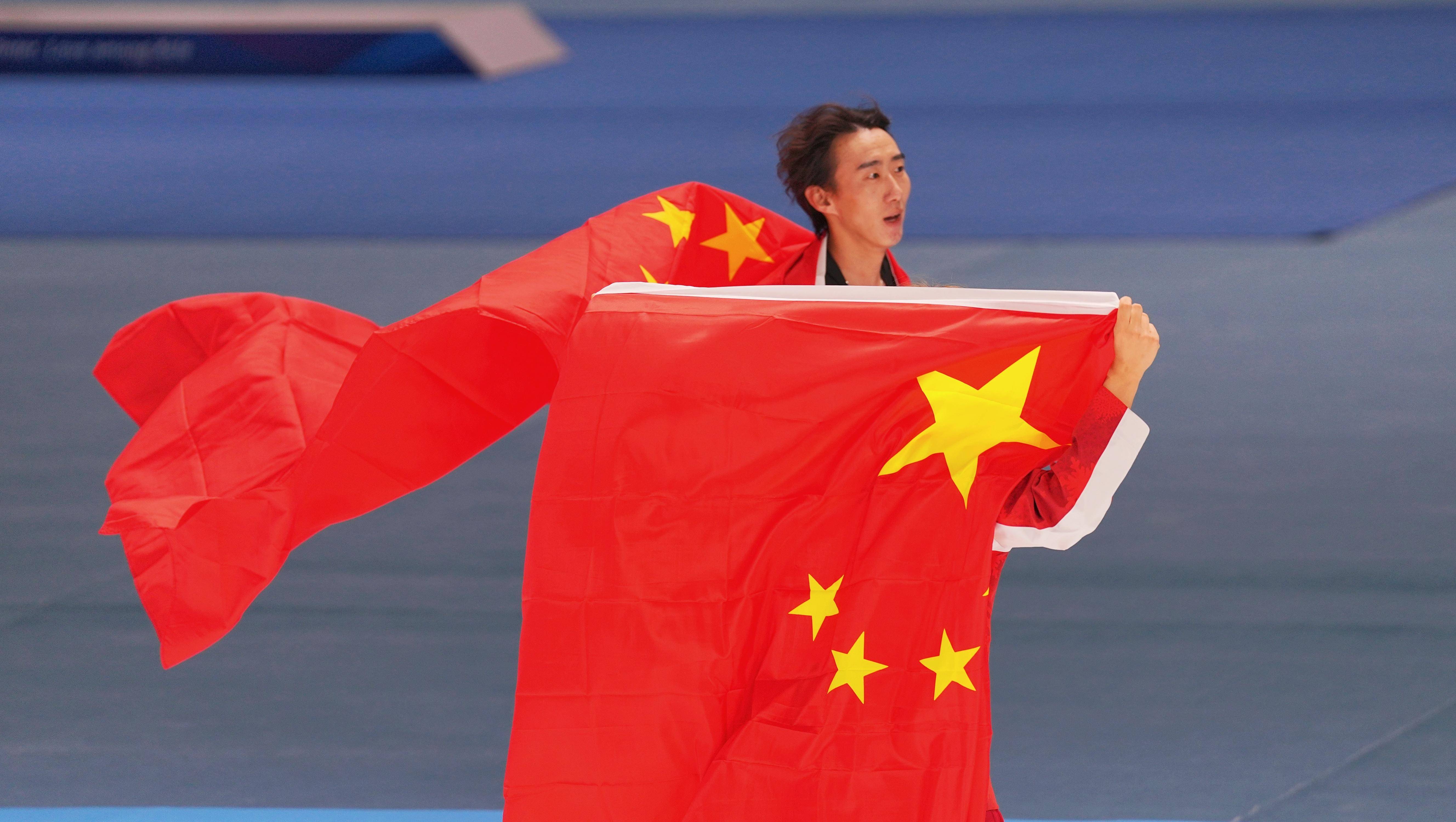 速滑健将吴宇亚冬会夺冠：从训练到荣耀