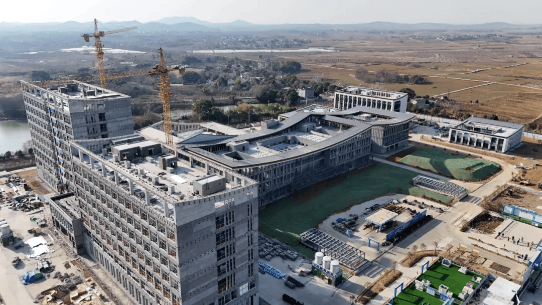 巢湖智能智造产业园一期标准化厂房,科创孵化器及附属用房工程巢湖