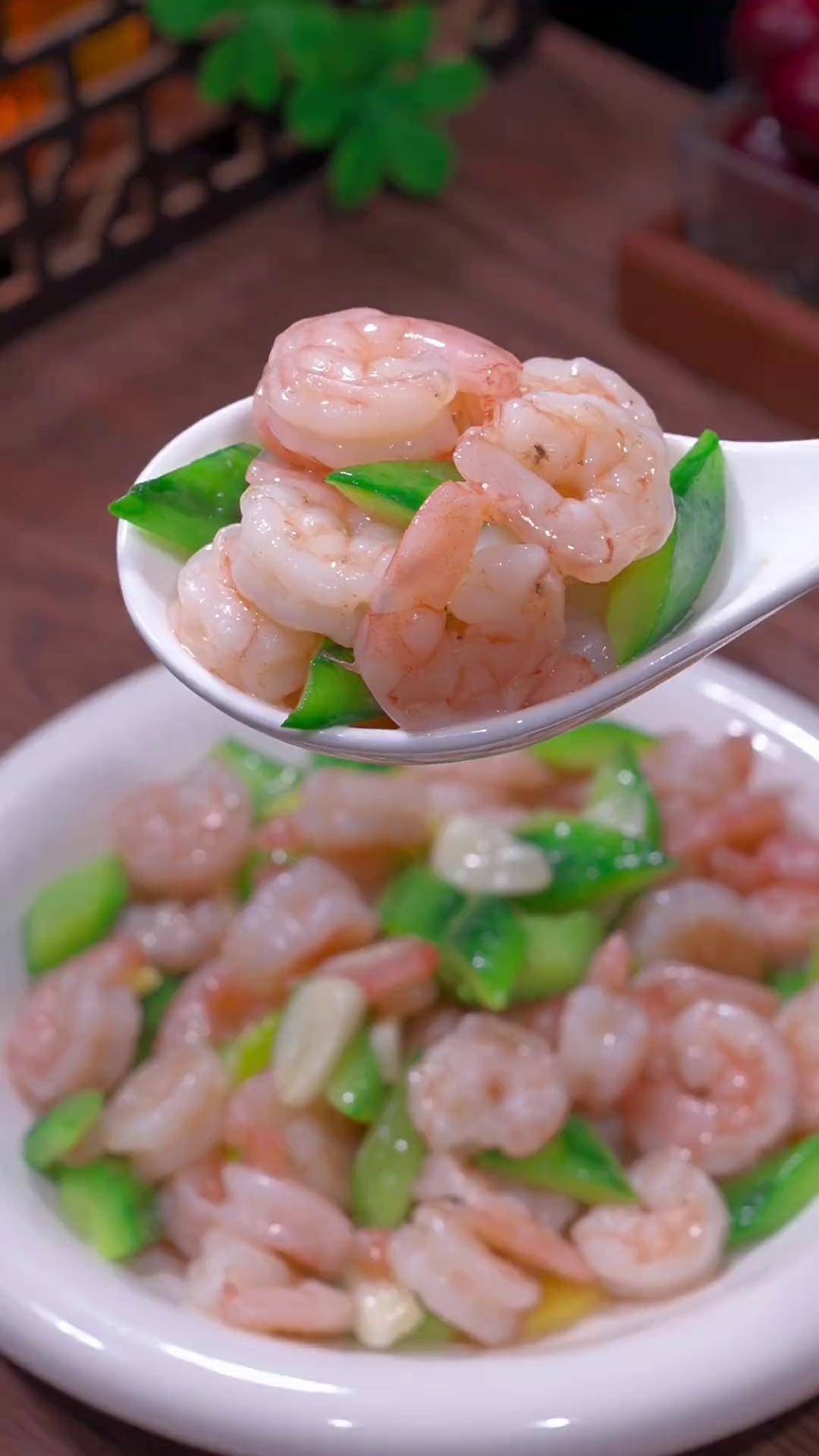 过年的时候炒上这个虾仁清淡爽口q弹爽滑年夜饭 过年美食 清炒虾仁