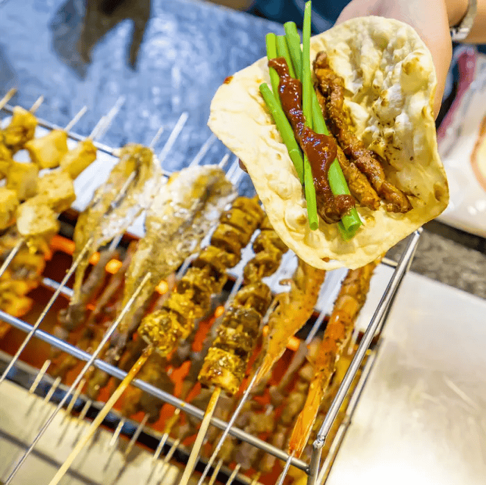 【观察】“美食+文旅”的情绪价值激发文LoL投注网站 2025年最佳英雄联盟投注网站旅新动能