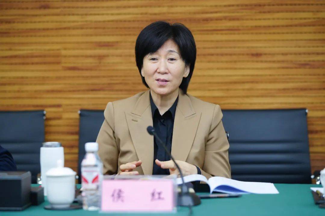 侯红调研河南省肿瘤医院时强调:打造区域医疗示范标杆,推动医院高质量