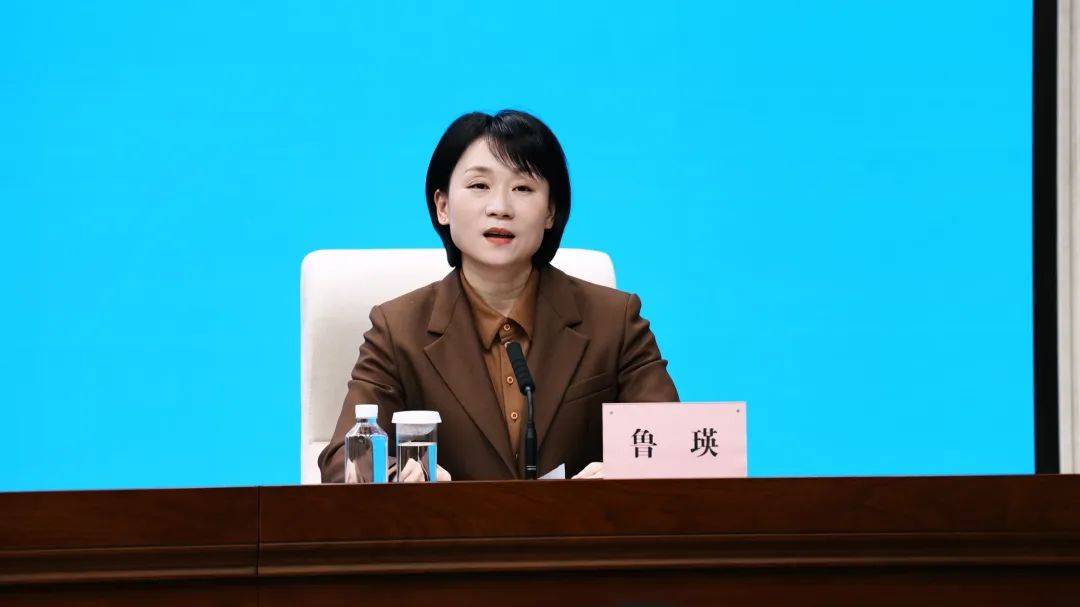 安陆市委副书记,市人民政府市长鲁瑛介绍,"太白宴"是安陆饮食文化的