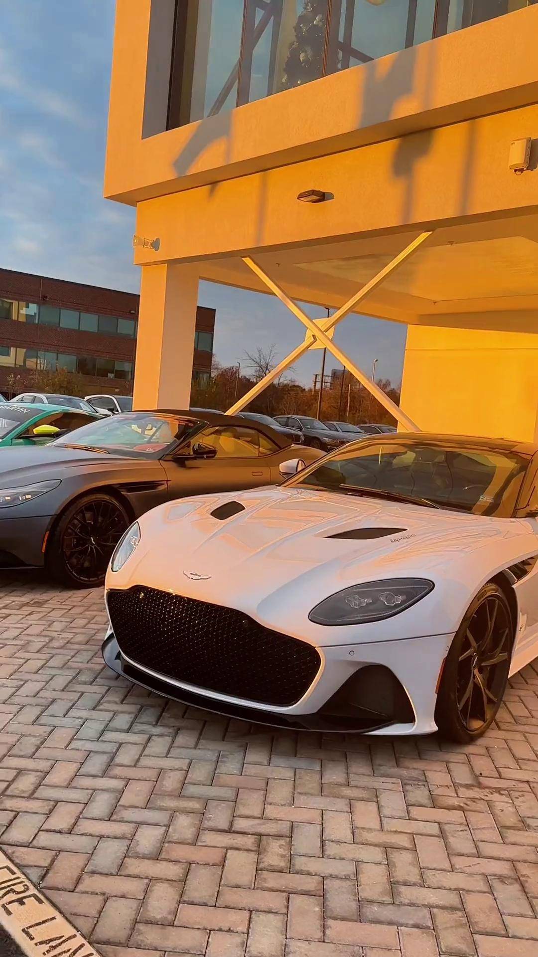 美国豪车都在哪儿 美国生活 美国 每一帧都是热爱 dou是好车 跟着抖音