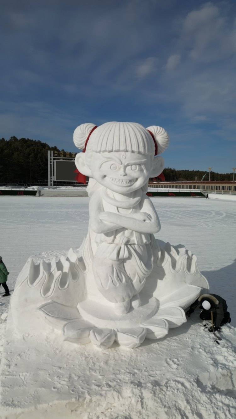 6米高哪吒雪雕现身黑龙江鹤岗，“申公豹”也在来的路上